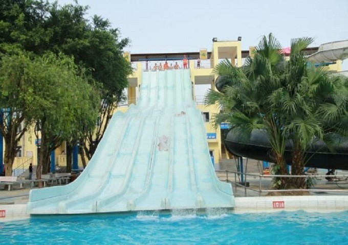 Ho Tay Water Park Hanoi3 Compressed